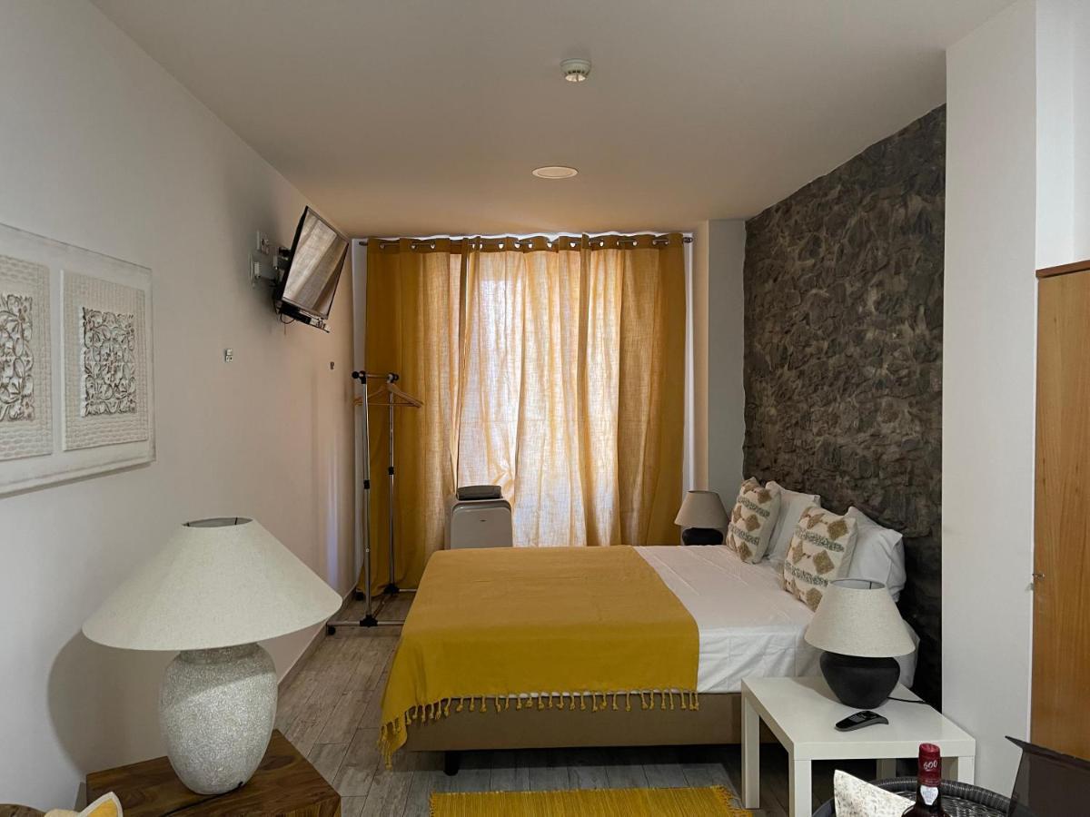 Esmeralda Holidays Apartments ฟุงชาล ภายนอก รูปภาพ