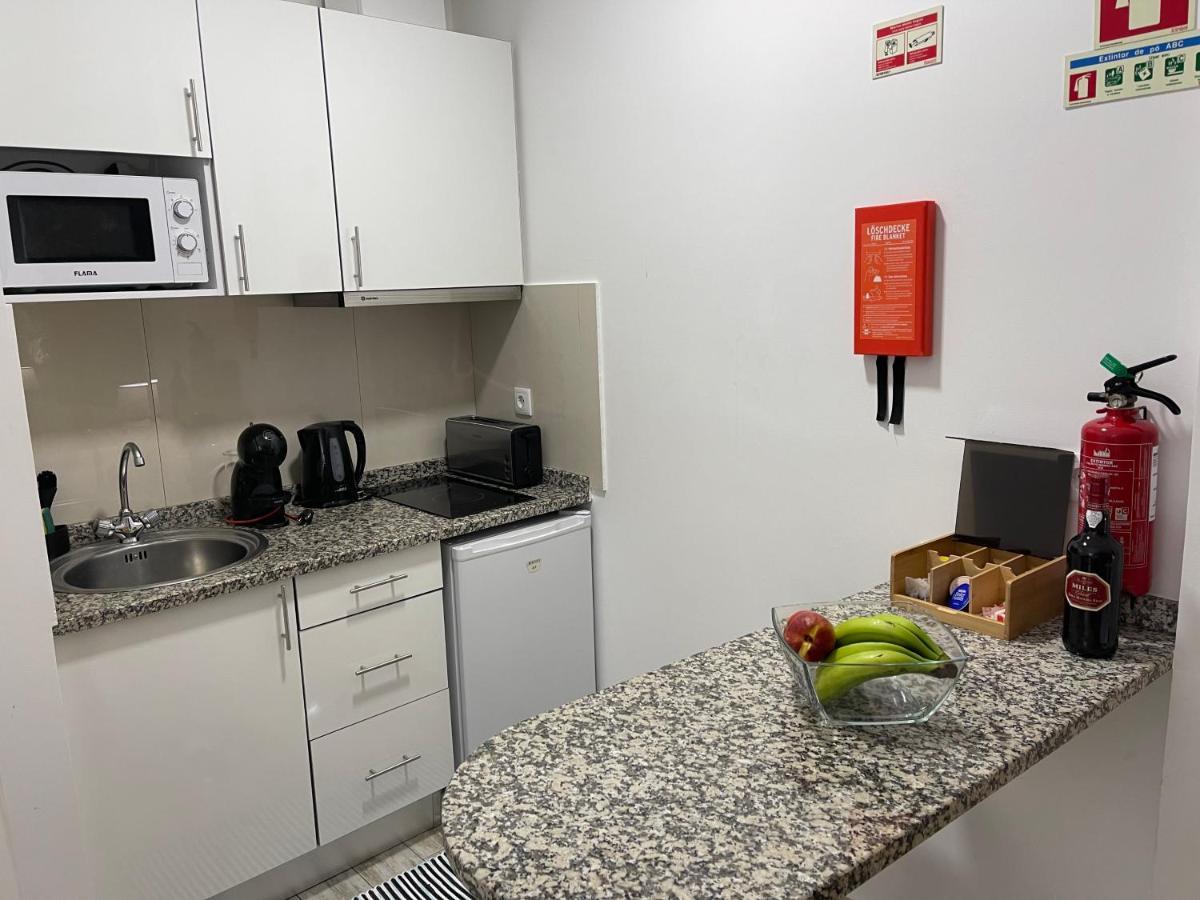 Esmeralda Holidays Apartments ฟุงชาล ภายนอก รูปภาพ
